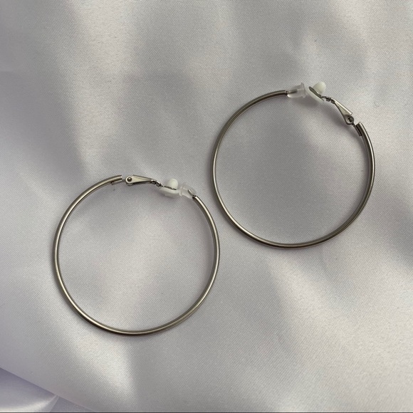 Myth X Dream Jewelry - Clip on Hoop Circle Earrings